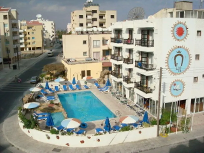 Best Western Plus Larco Hotel Lárnaka 4*,